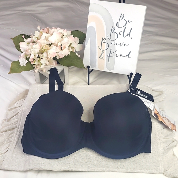 Plus Size Black Bra 42DD - Picture 3 of 14